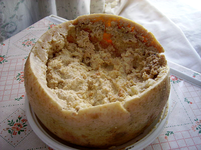 - Casu-Marzu-cheese-by-Wikimedia-Commons