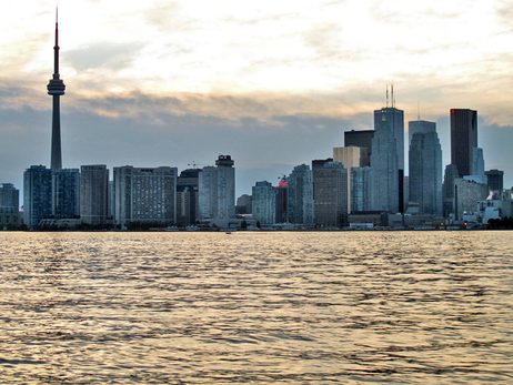 Evening Toronto Skyline by elPadawan