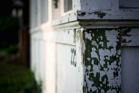 Chipped paint by whyamiKeenan