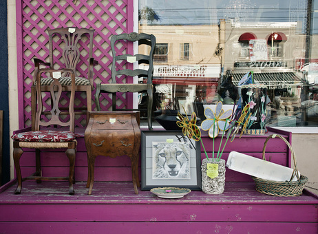 Second Hand Furniture and Decorations