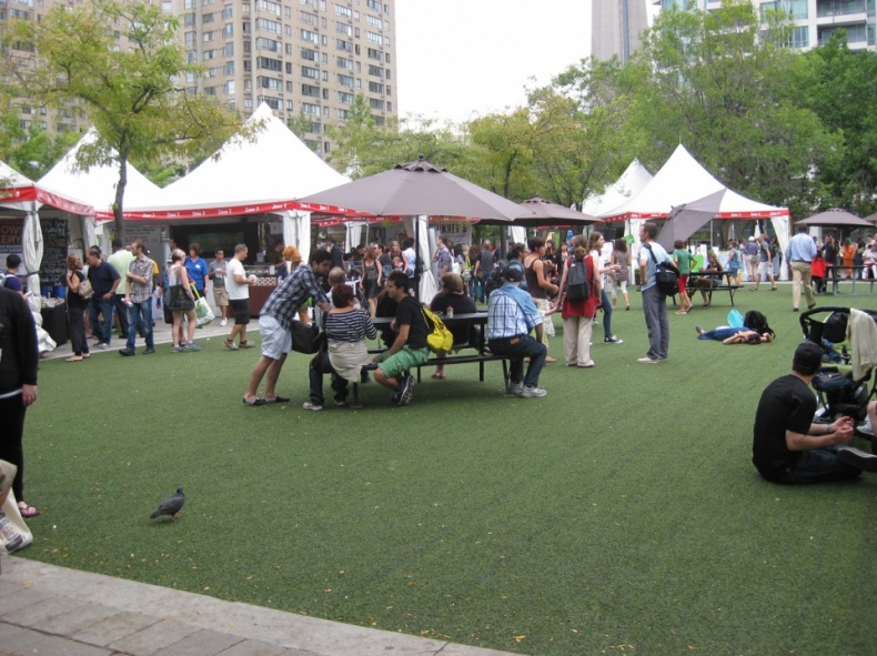 VegFest crowds1