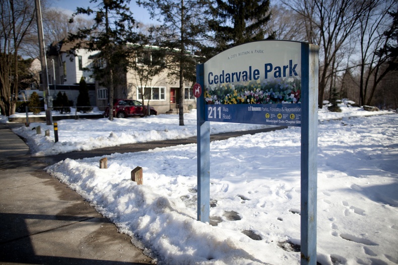 Entrance to Cedarvale Park